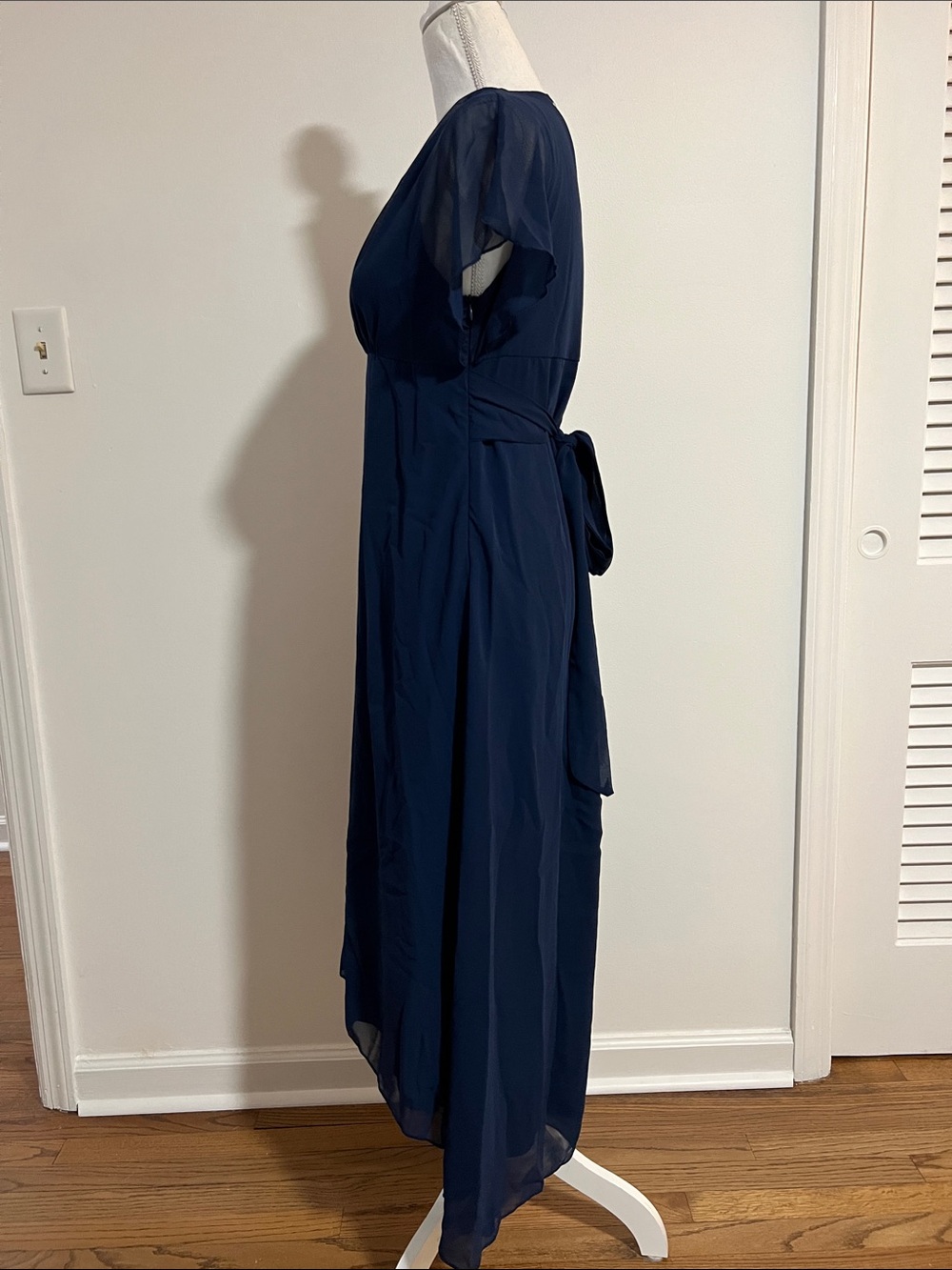 Flowy Navy Formal Dress - Picture 3 of 9